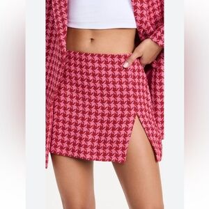 AFRM Melody micro Mini Skirt Size M Pink and Red, Lined slit tweed